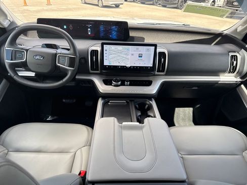 Certified 2025 Ford Expedition Max Active image 6