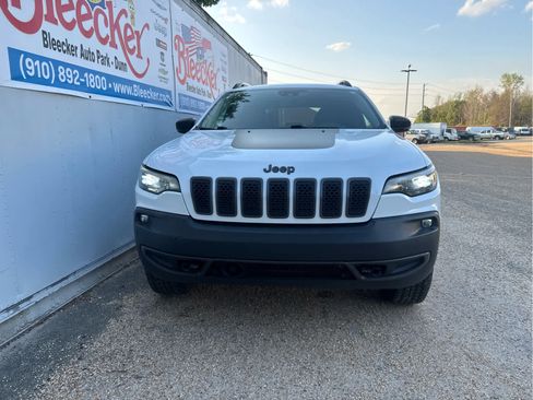 Used 2022 Jeep Cherokee Trailhawk w/ Technology Group B AWD/4WD image 5