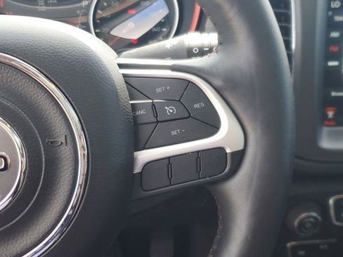 Used 2018 Jeep Compass Trailhawk w/ Navigation Group AWD/4WD image 36