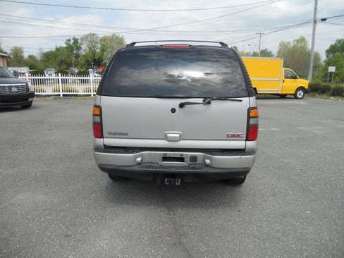 Used 2004 GMC Yukon Denali AWD/4WD image 9