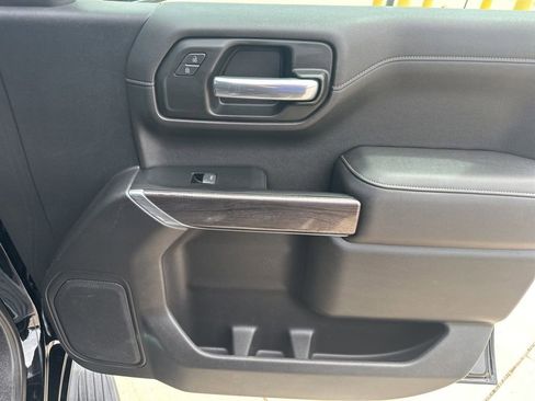 Used 2019 Chevrolet Silverado 1500 LTZ AWD/4WD image 27