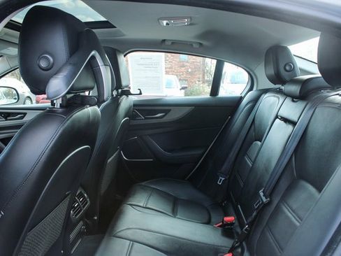 Used 2020 Jaguar XE S image 34