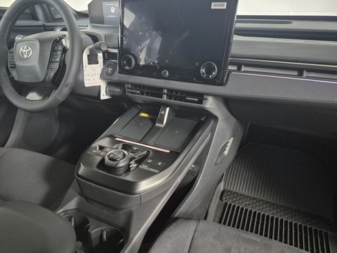 New 2026 Toyota C-HR AWD/4WD image 35