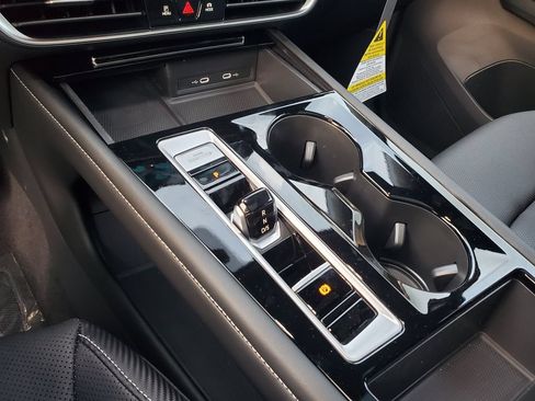 New 2026 Volkswagen Atlas Cross Sport SE FWD image 9