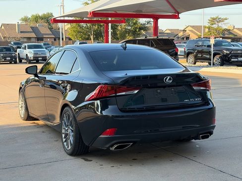 Used 2019 Lexus IS 300 AWD image 5
