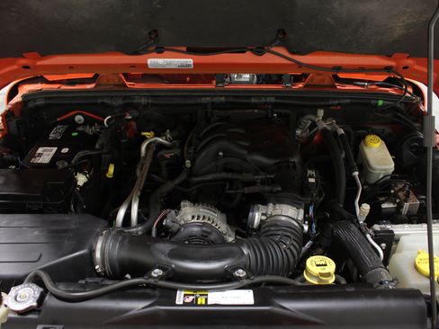 Used 2015 Jeep Wrangler Rubicon AWD/4WD image 35