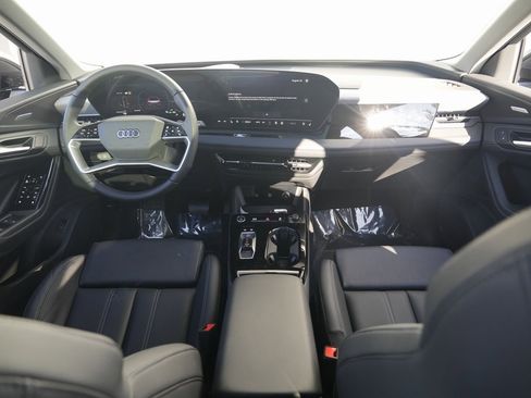 Used 2025 Audi Q6 e-tron Premium Plus w/ Premium Plus image 45