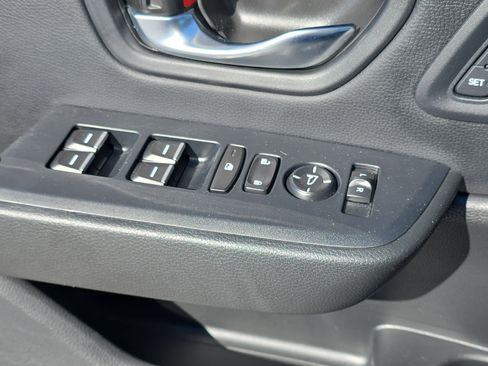 Used 2025 Honda Pilot Touring image 26