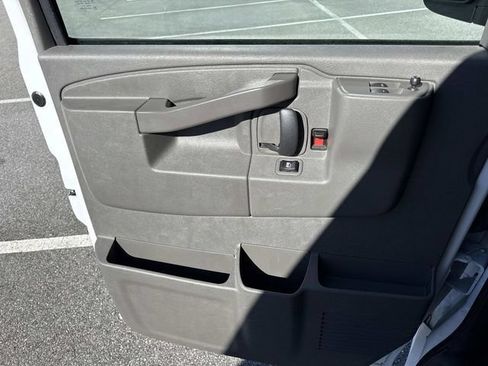 Used 2024 GMC Savana 2500 w/ Driver Convenience Package RWD image 18
