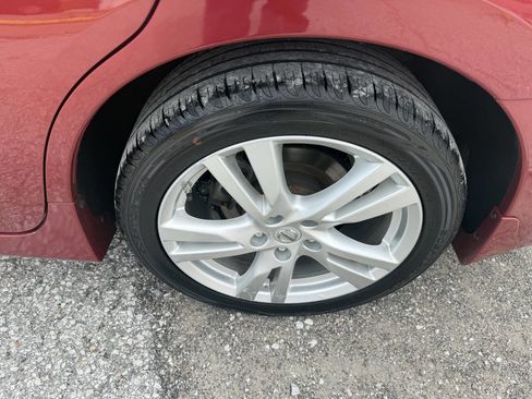Used 2013 Nissan Altima 3.5 SV FWD image 29
