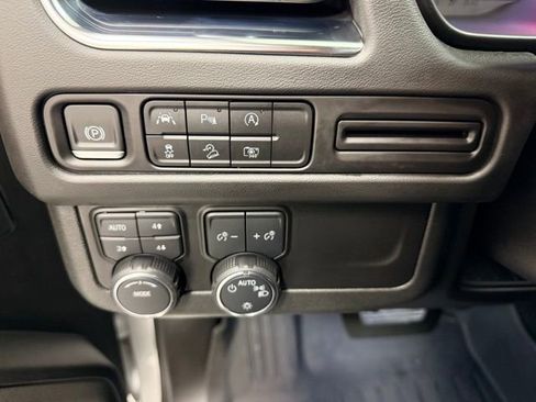 Certified 2023 Chevrolet Tahoe Z71 w/ Luxury Package image 20