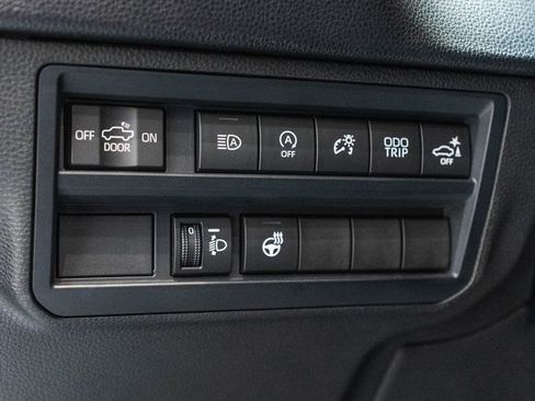 Certified 2022 Toyota Tundra SR5 w/ TRD Off-Road Package image 23