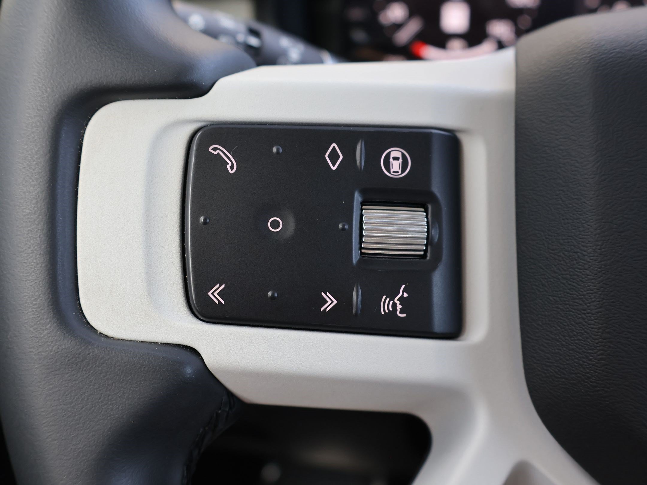 Used 2025 Land Rover Defender 110 S AWD/4WD image 19