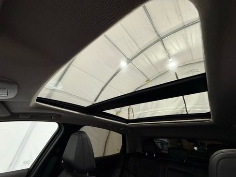 Used 2023 Nissan Ariya AWD image 39