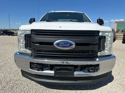 Used 2017 Ford F250 XL w/ Power Equipment Group AWD/4WD image 3