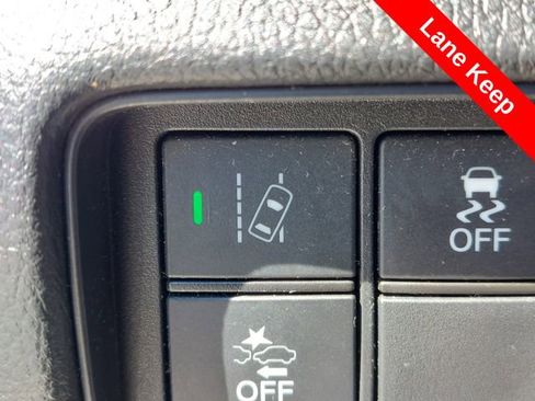 Used 2017 Honda CR-V EX image 18