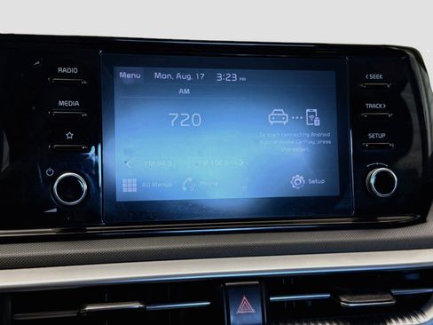 Used 2022 Kia K5 LXS FWD image 9