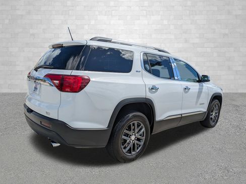 Used 2018 GMC Acadia SLT image 2