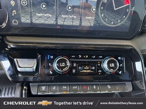 Certified 2024 GMC Sierra 2500 AT4 w/ AT4 Preferred Package image 17