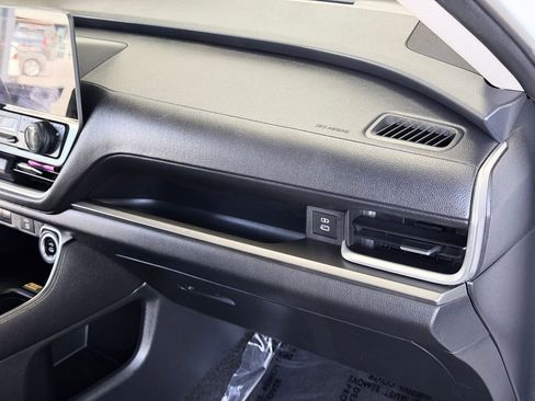 Used 2024 Toyota Grand Highlander XLE image 28