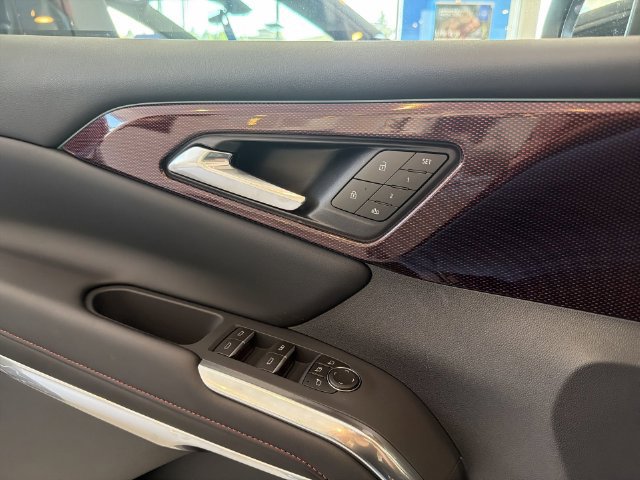 New 2027 Chevrolet Traverse RS AWD/4WD image 24