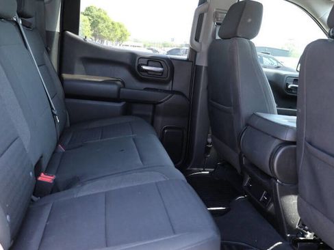 Used 2023 Chevrolet Silverado 1500 Custom AWD/4WD image 16