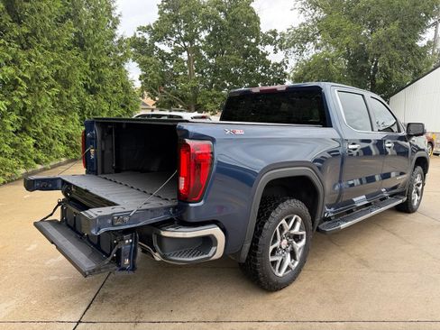 Used 2022 GMC Sierra 1500 SLT w/ SLT Premium Package AWD/4WD image 33