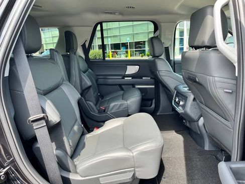 New 2027 Ford Expedition Active AWD/4WD image 12