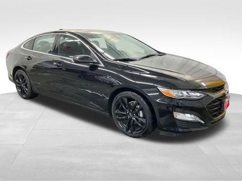 Used 2024 Chevrolet Malibu LT w/ Midnight Edition image 9