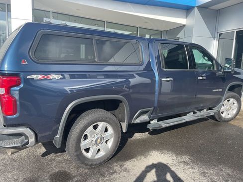 Used 2021 Chevrolet Silverado 2500 LTZ w/ LTZ Premium Package image 45