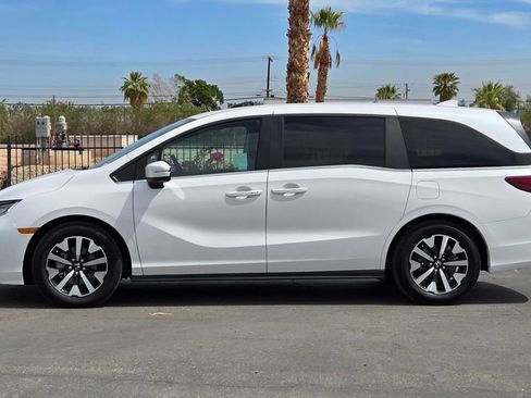 Used 2025 Honda Odyssey EX-L image 7