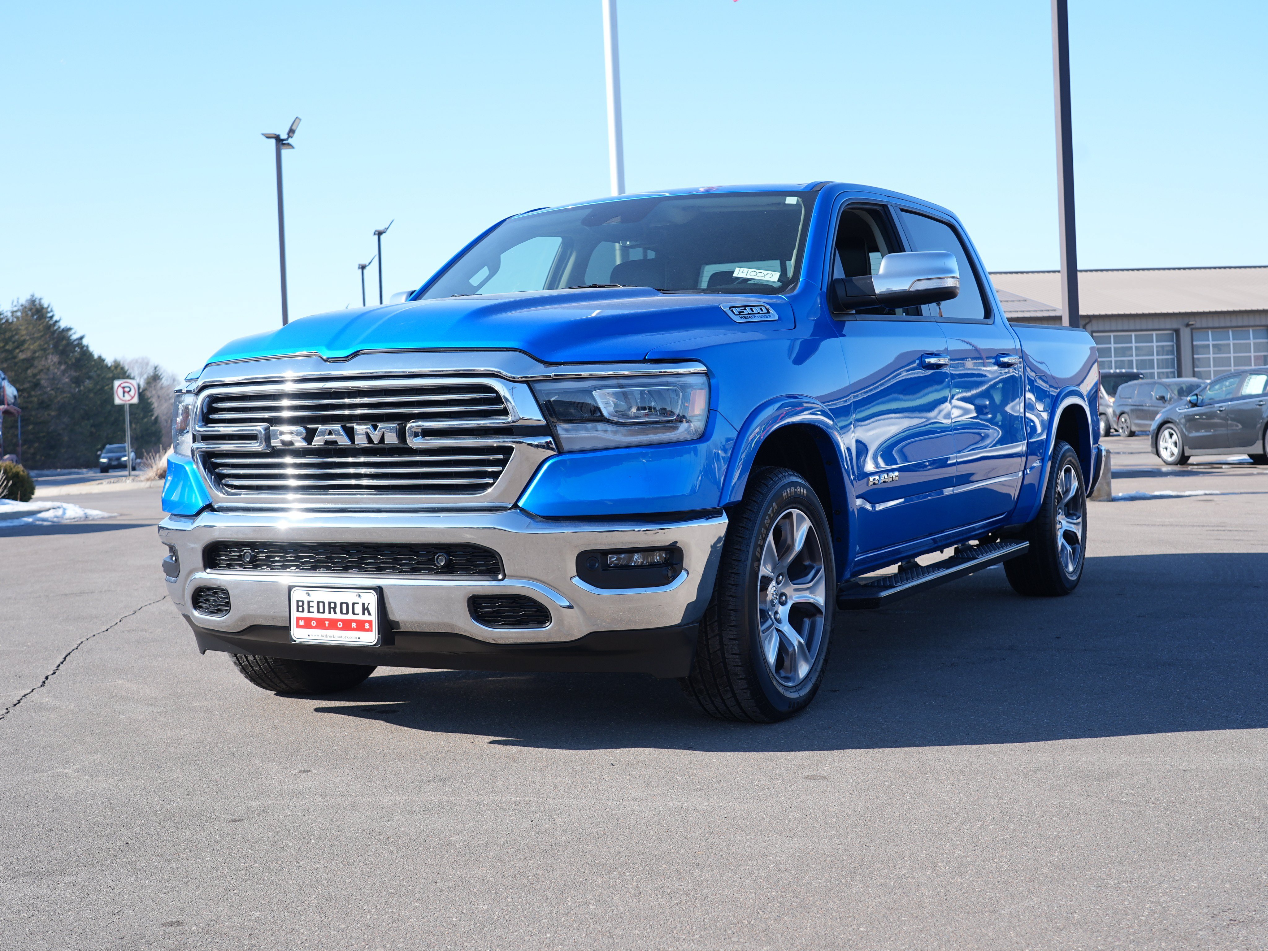 Used 2022 RAM 1500 Laramie AWD/4WD image 7