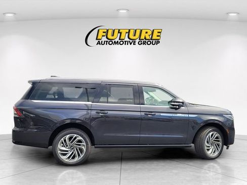 New 2026 Lincoln Navigator L Reserve AWD/4WD image 8