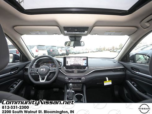 New 2025 Nissan Altima 2.5 SL image 21