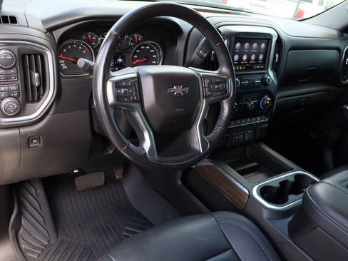 Used 2021 Chevrolet Silverado 1500 LT Trail Boss w/ Convenience Package II AWD/4WD image 12