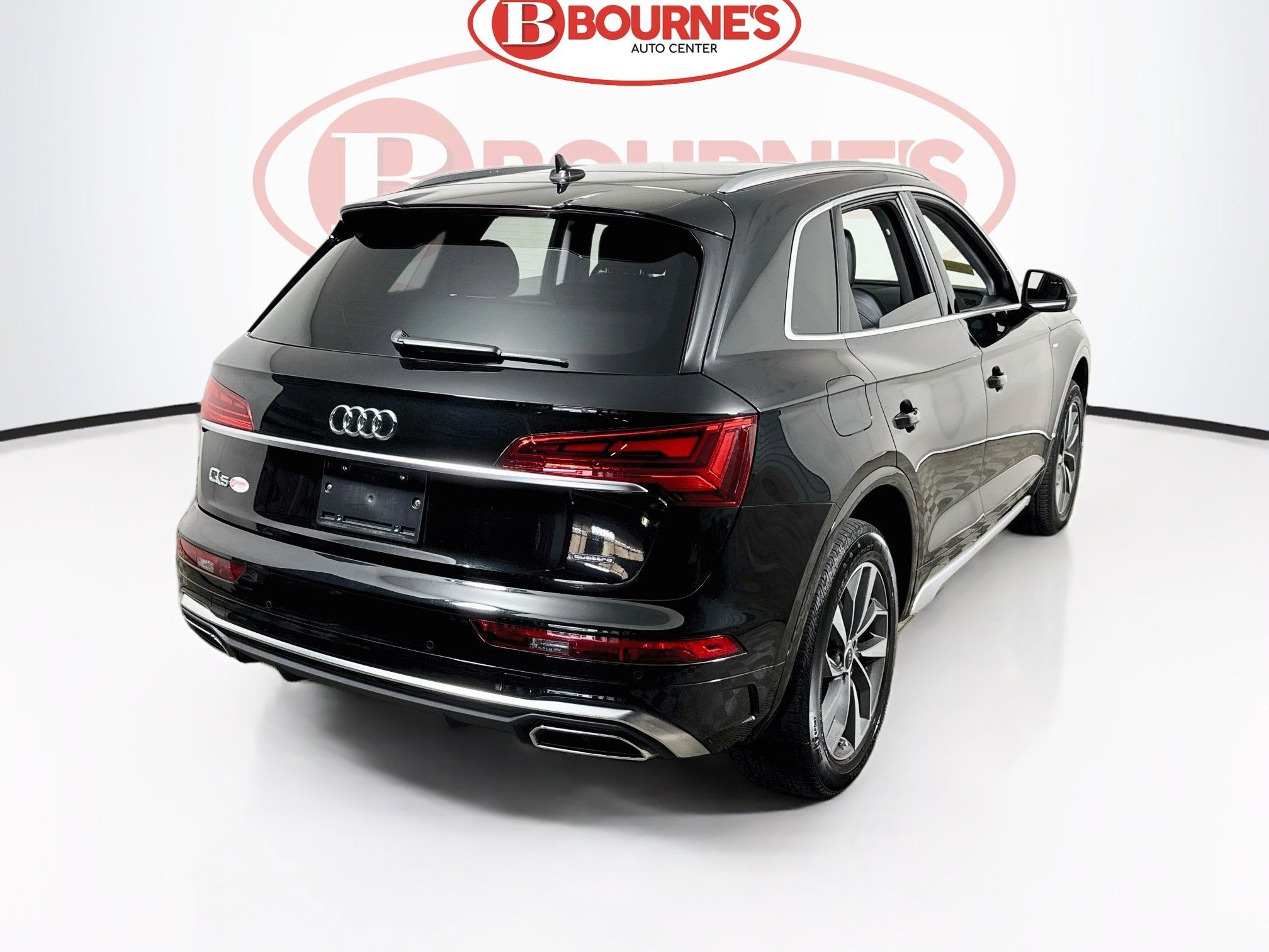 Used 2024 Audi Q5 2.0T Premium w/ Convenience Package AWD/4WD image 10