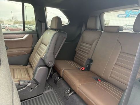 New 2026 GMC Acadia Denali Ultimate w/ LPO, Floor Liner Package image 37