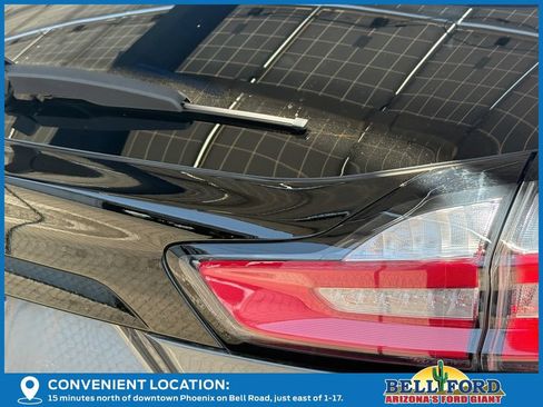 Used 2024 Ford Edge SE w/ Black Appearance Package AWD/4WD image 10