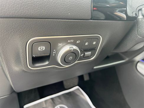 Certified 2025 Mercedes-Benz GLA 250 GLA 250 image 18