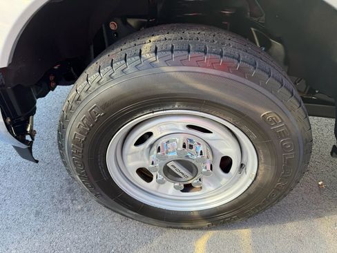 Used 2017 Ford F250 XL w/ Power Equipment Group image 17