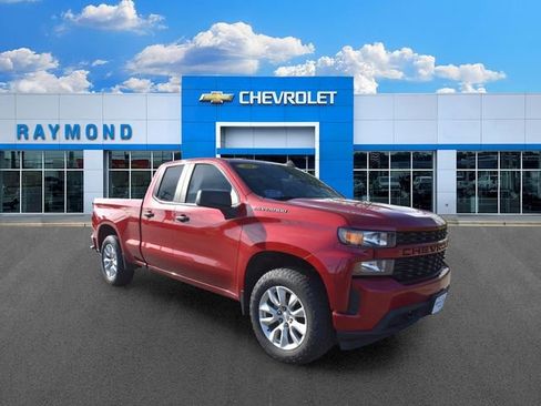 Used 2020 Chevrolet Silverado 1500 Custom w/ Custom Value Package AWD/4WD image 10