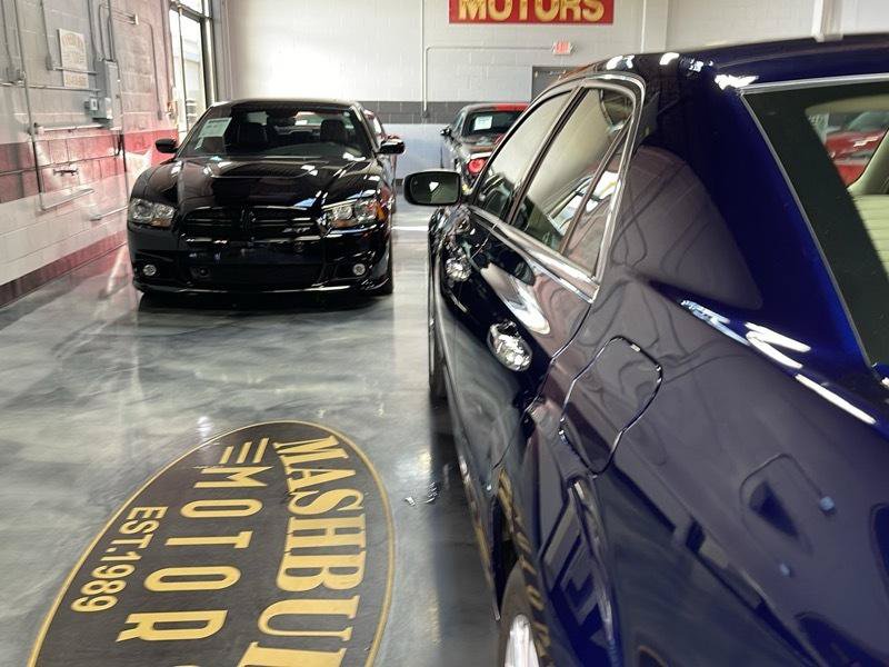 Used 2014 Chrysler 300 C w/ Beats Audio Group AWD/4WD image 14