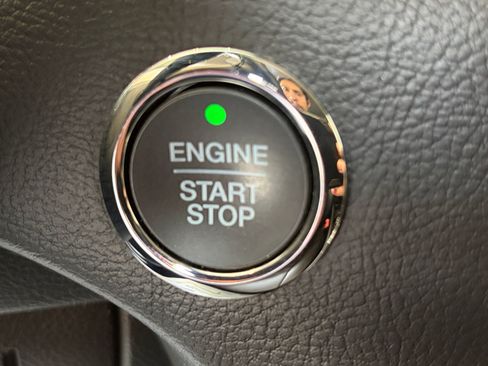 Used 2019 Ford Edge SEL w/ Equipment Group 201A FWD image 30