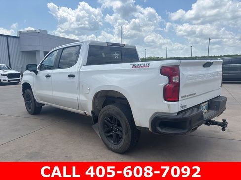 Used 2021 Chevrolet Silverado 1500 LT Trail Boss w/ Convenience Package II AWD/4WD image 4