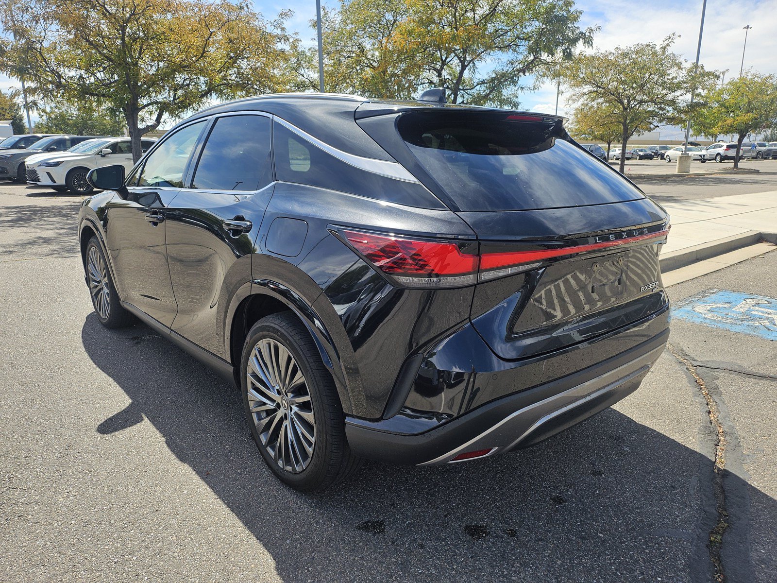 Used 2024 Lexus RX 350 w/ Convenience Package AWD/4WD image 8