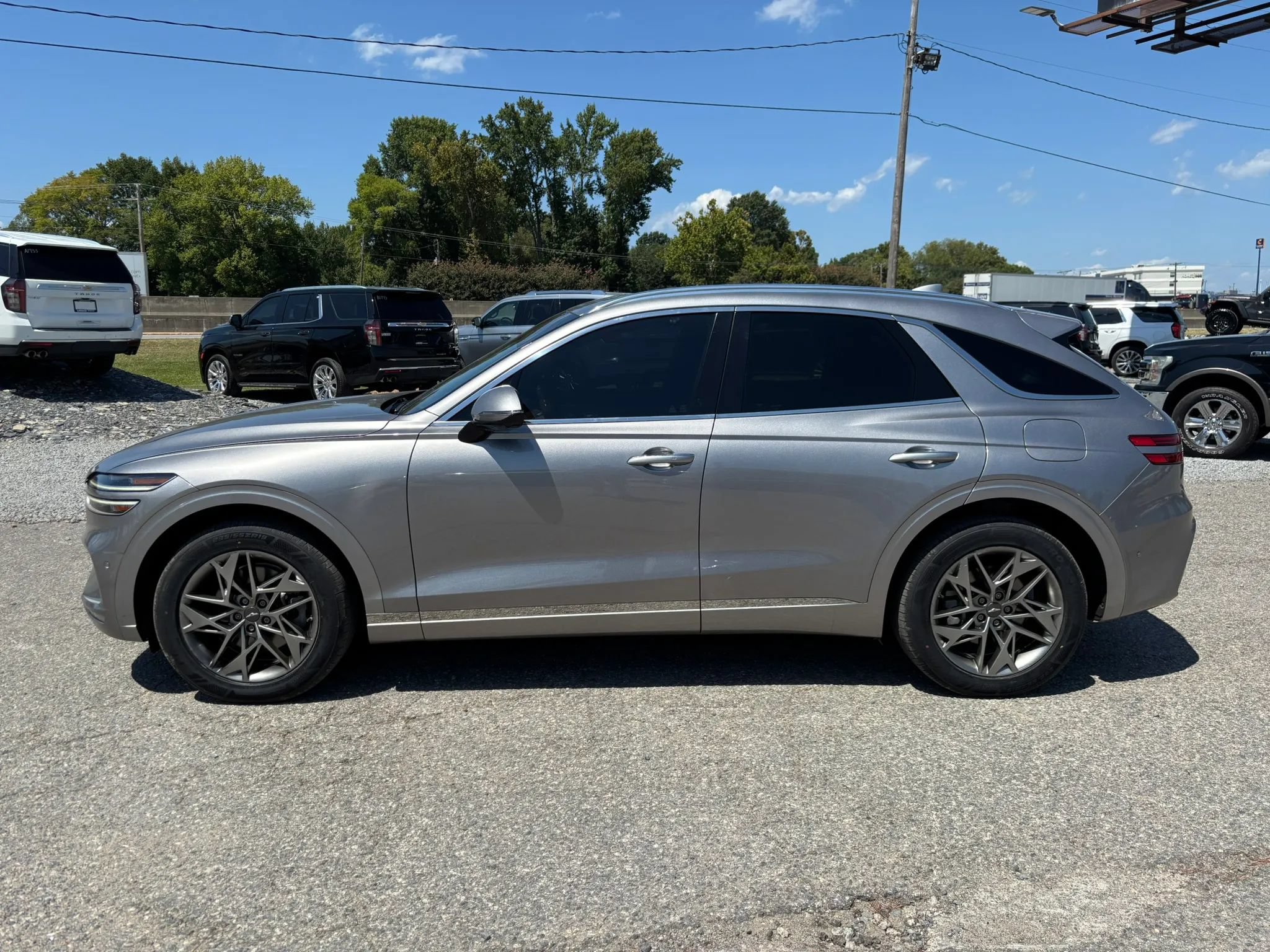 Used 2022 Genesis GV70 2.5T w/ Advanced Package AWD/4WD image 2