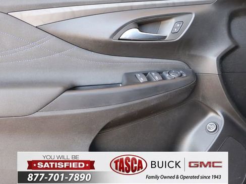 Used 2024 Buick Envista Sport Touring w/ Experience Buick Package FWD image 13