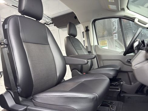 New 2025 Ford Transit 250 Low Roof AWD image 27