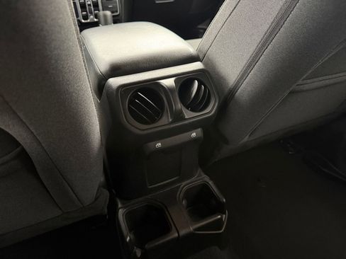 Used 2025 Jeep Wrangler Sport S image 25