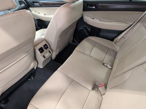Used 2018 Subaru Outback 2.5i Limited AWD/4WD image 21